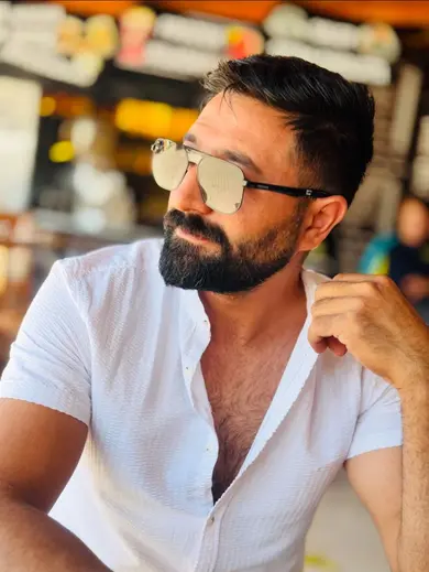 Şeref Kutluay