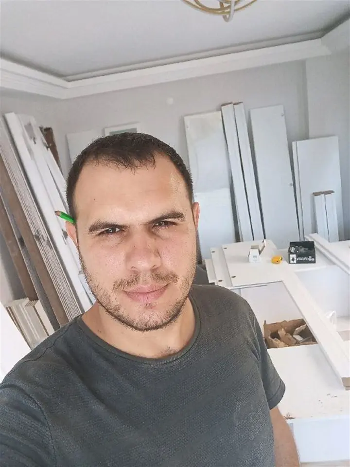 Mustafa Akın