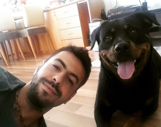 Özgür Çelebı